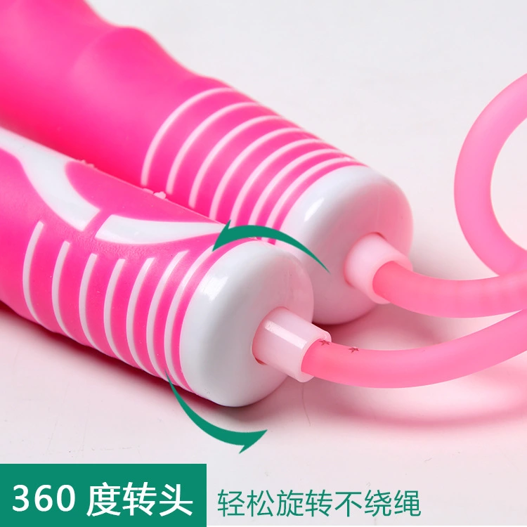 Factory direct sales of plastic skipping ropes, children's and adults' fitness and cultural and sports products, and PVC skipping ropes specially designed for students' physical education and high school entrance examinations details Picture