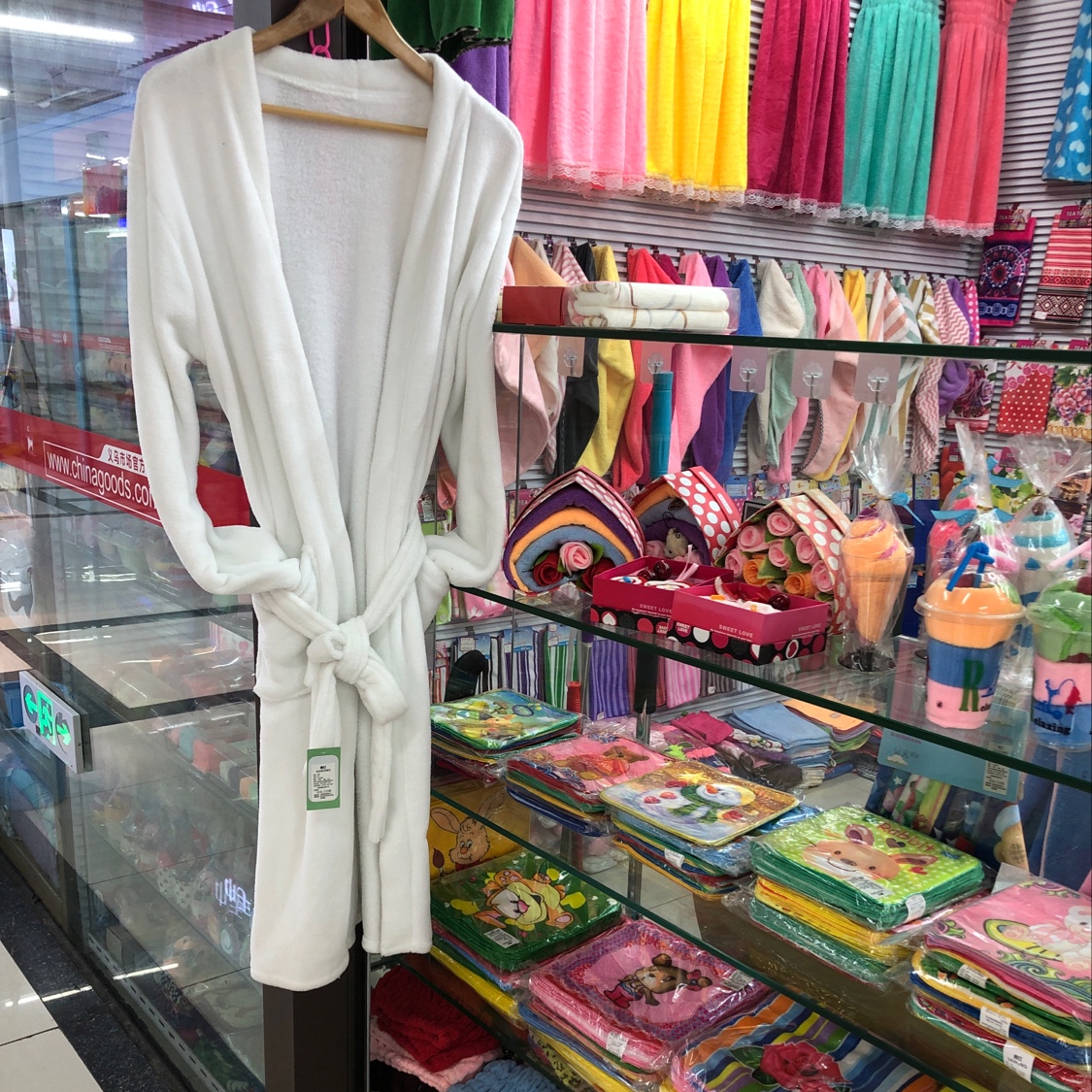 White coral fleece bathrobe