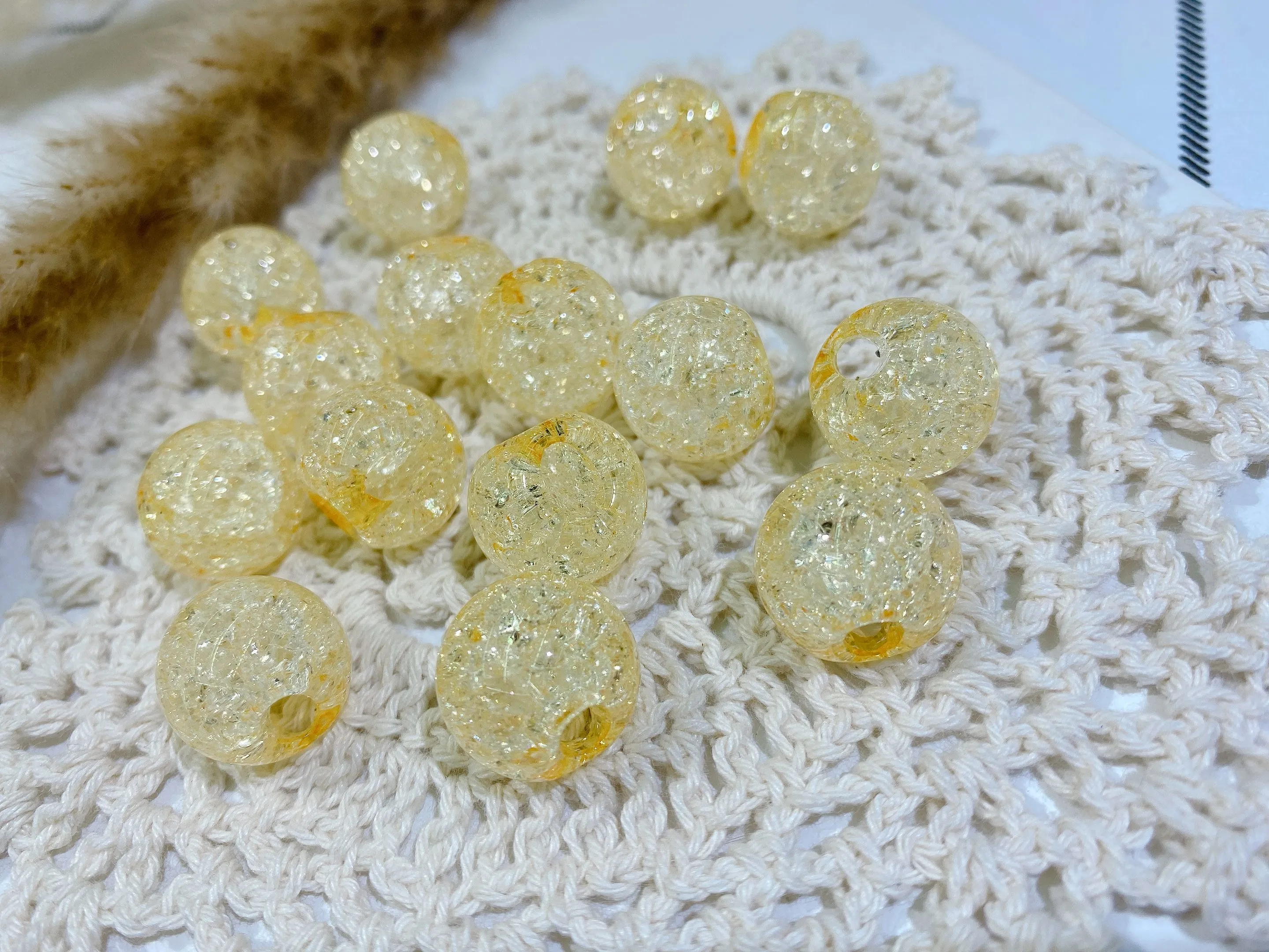 Acrylic perforated round ball floral headband accessory detail image 4