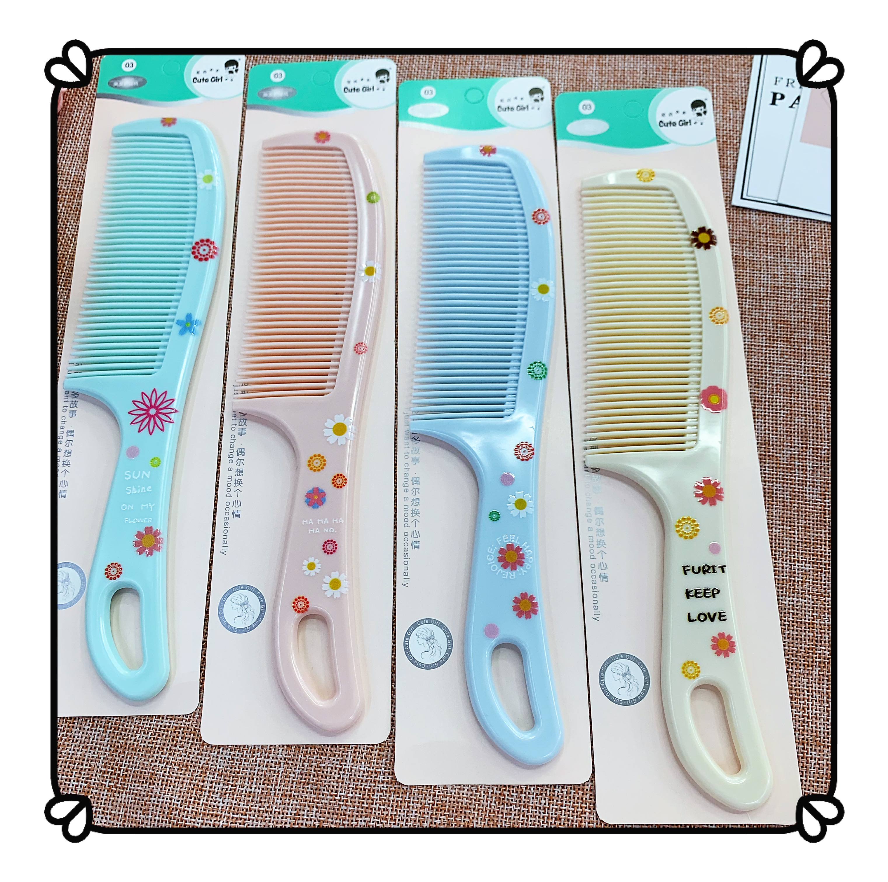 This fresh, elegant and fashionable printed comb is a practical family style hair comb Specification image
