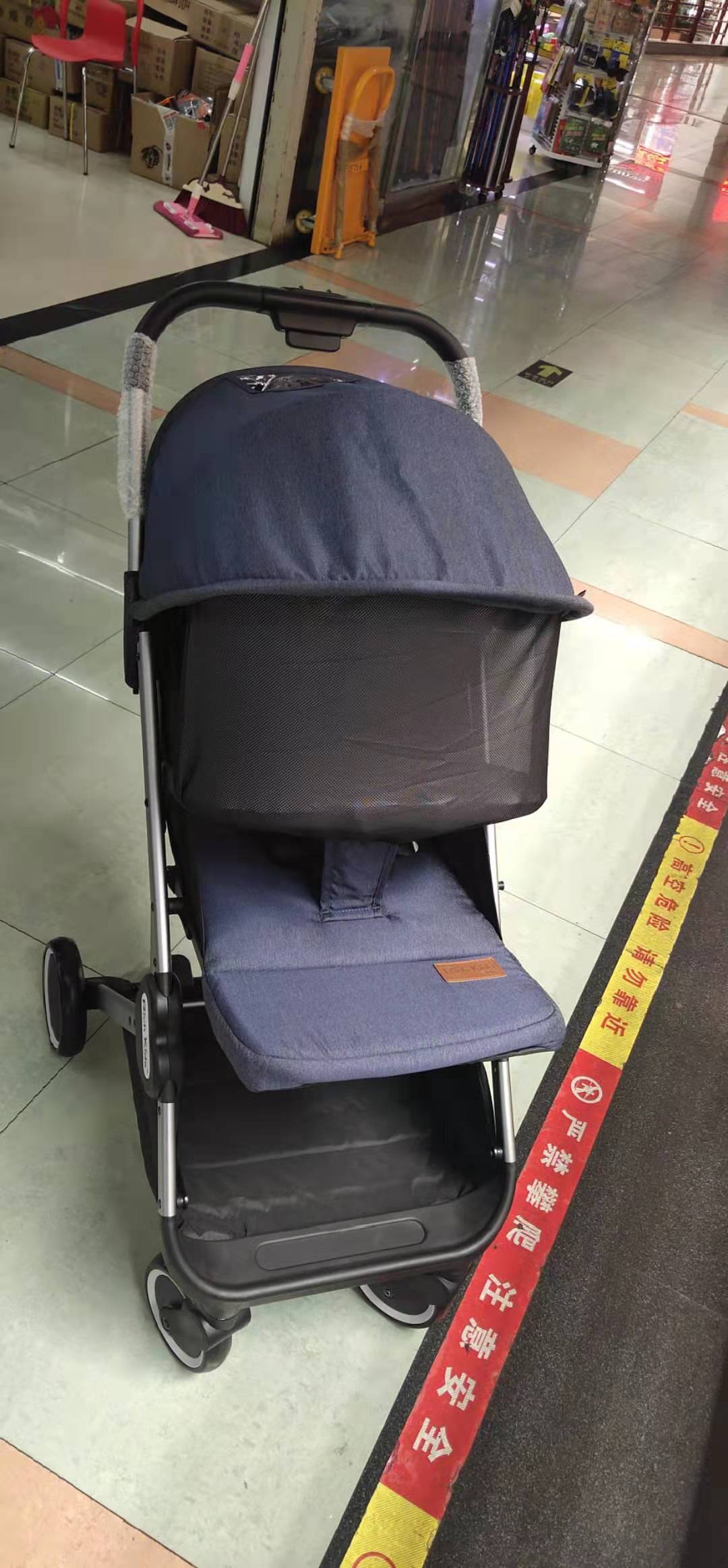 F1婴儿手推车 可坐可躺 一键折叠 带栏杆 可带上飞机详情图2