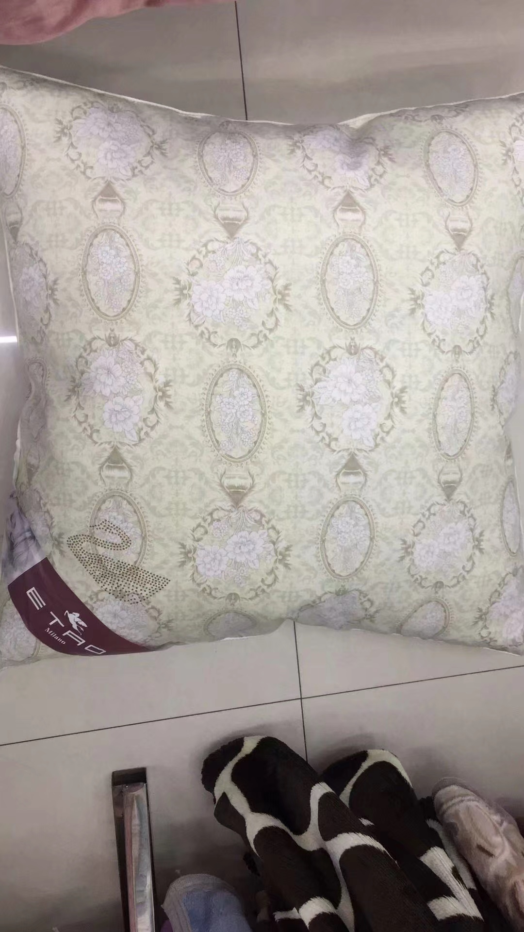 Feather Pillow Item Picture