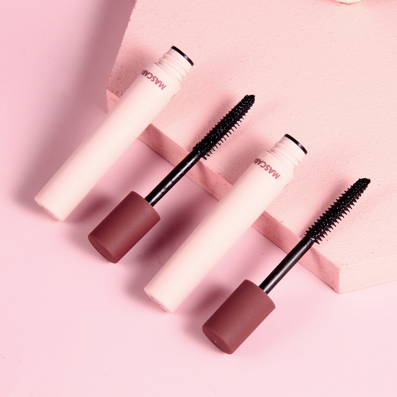 Hengfang's Personal Selection Makeup Set H7052 [Extra Edition] Waterproof Eyeliner + Curling Mascara + Soft Mist Lip Gloss [Lips] One box to Switch freely ♪(' ε '· ̣̥̇) Versatile makeup, light makeup, full of vitality, my love for you ♡→ even if you cover your mouth, it will sneak out of your eyes ღ(๑╯◡╰๑ღ) Application Scenario