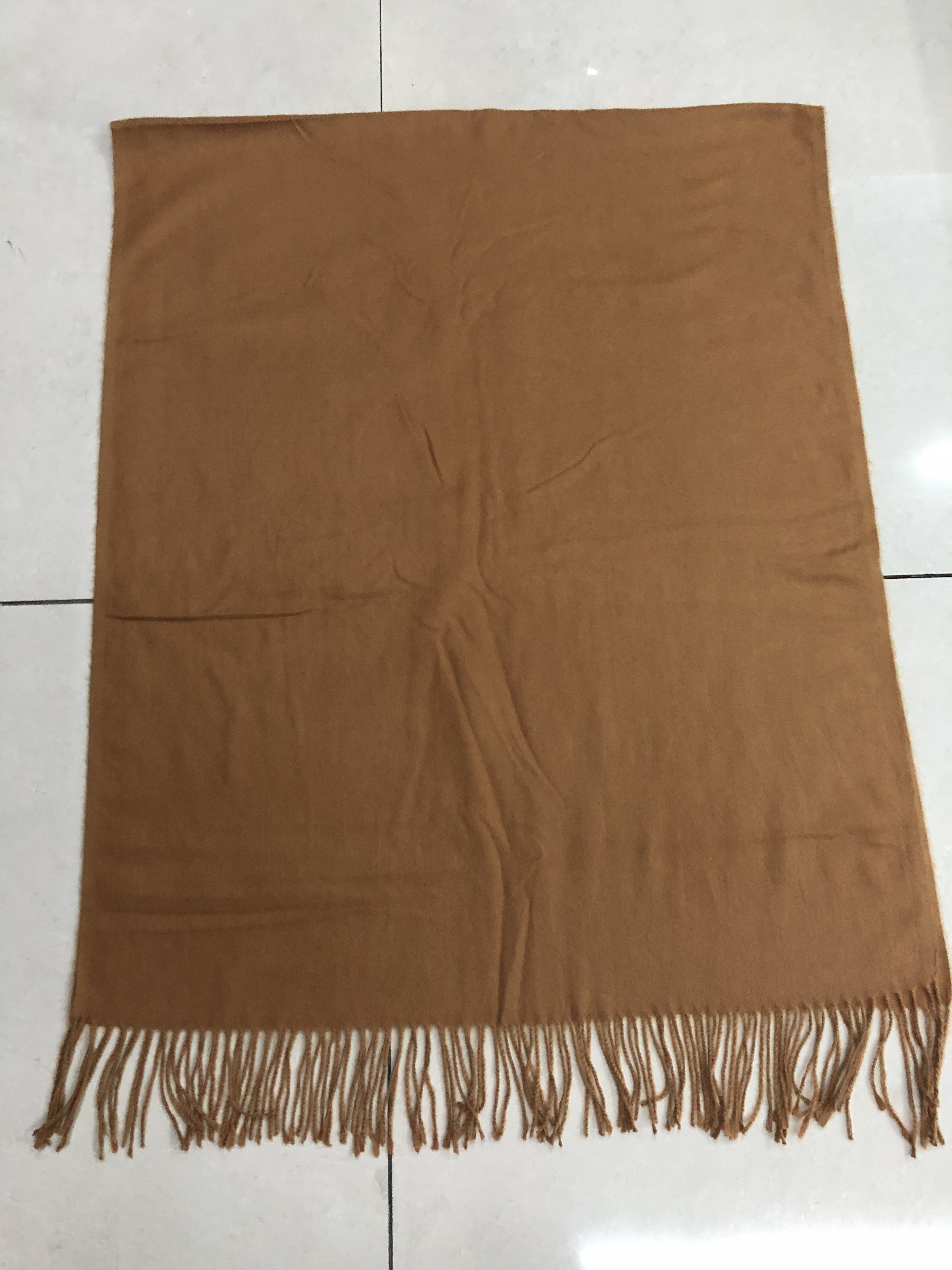 Versatile Fashion Classic Scarf 🧣 Item Picture