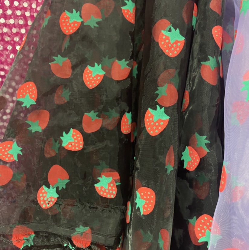 Strawberry-shaped gauze 3 factory direct sales, new season products available for wholesale or retail