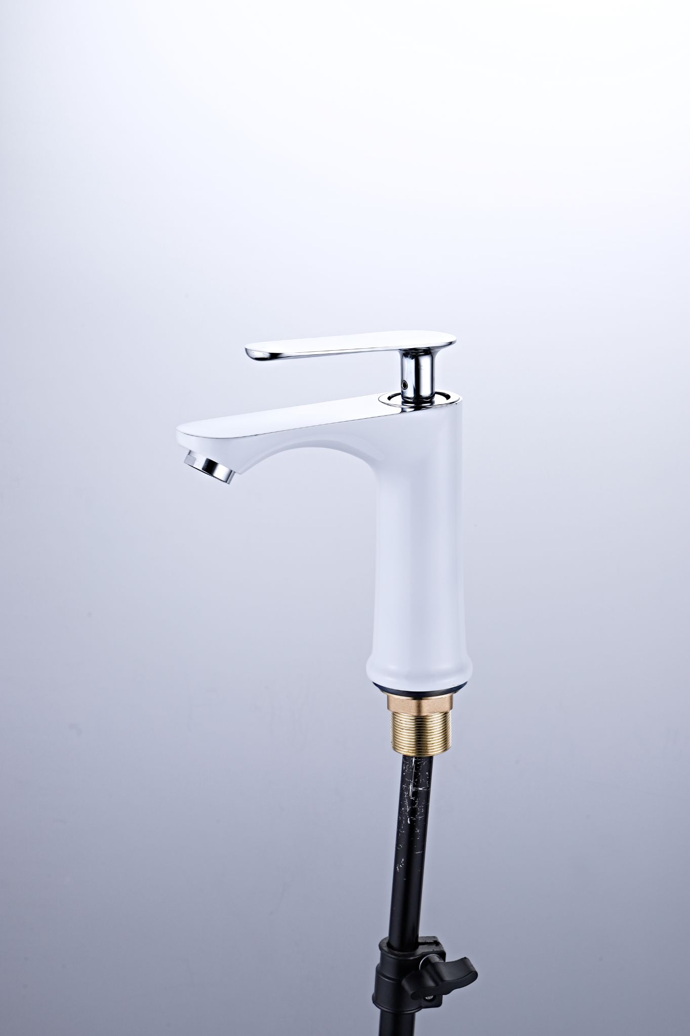 Manufacturers direct Yoully basin faucet hot and cold zinc alloy home white single hole faucet thumbnail