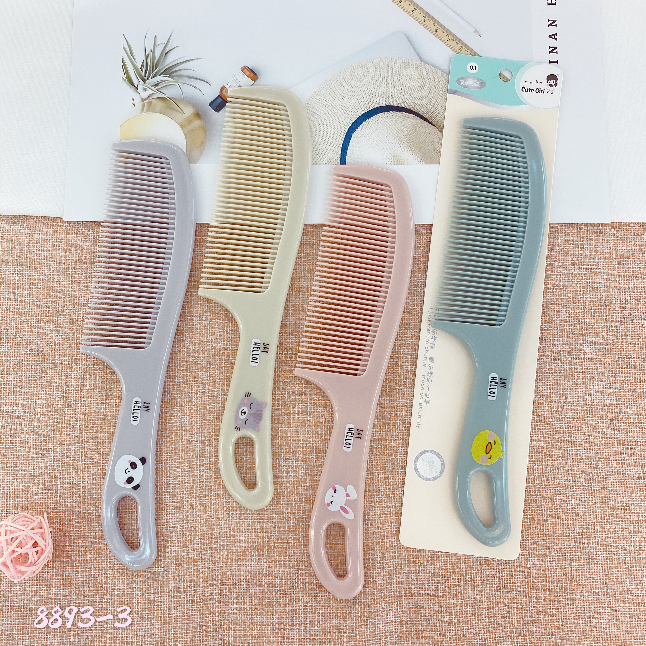 Cartoon Nordic-colored hair comb Item Picture