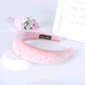Cross-Border Europe And The United States Foreign Trade Headband Hot Diamond Velvet Wrap Cloth Headband With Diamond Canary Water Diamond Sponge Headband Application Scenario