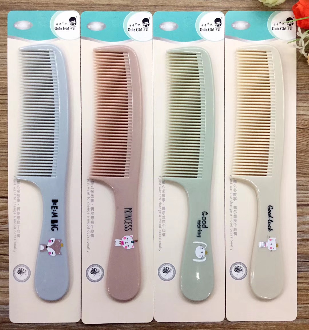 A cute cartoon pattern comb with a middle bag design undefined