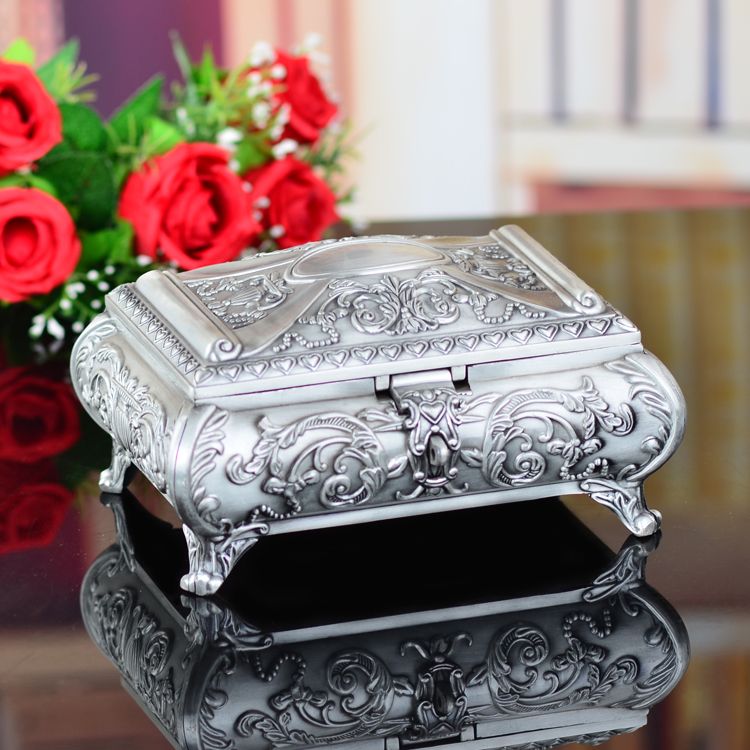 厂家直销金属合金首饰盒，欧式复古戒指项链珠宝收纳盒
