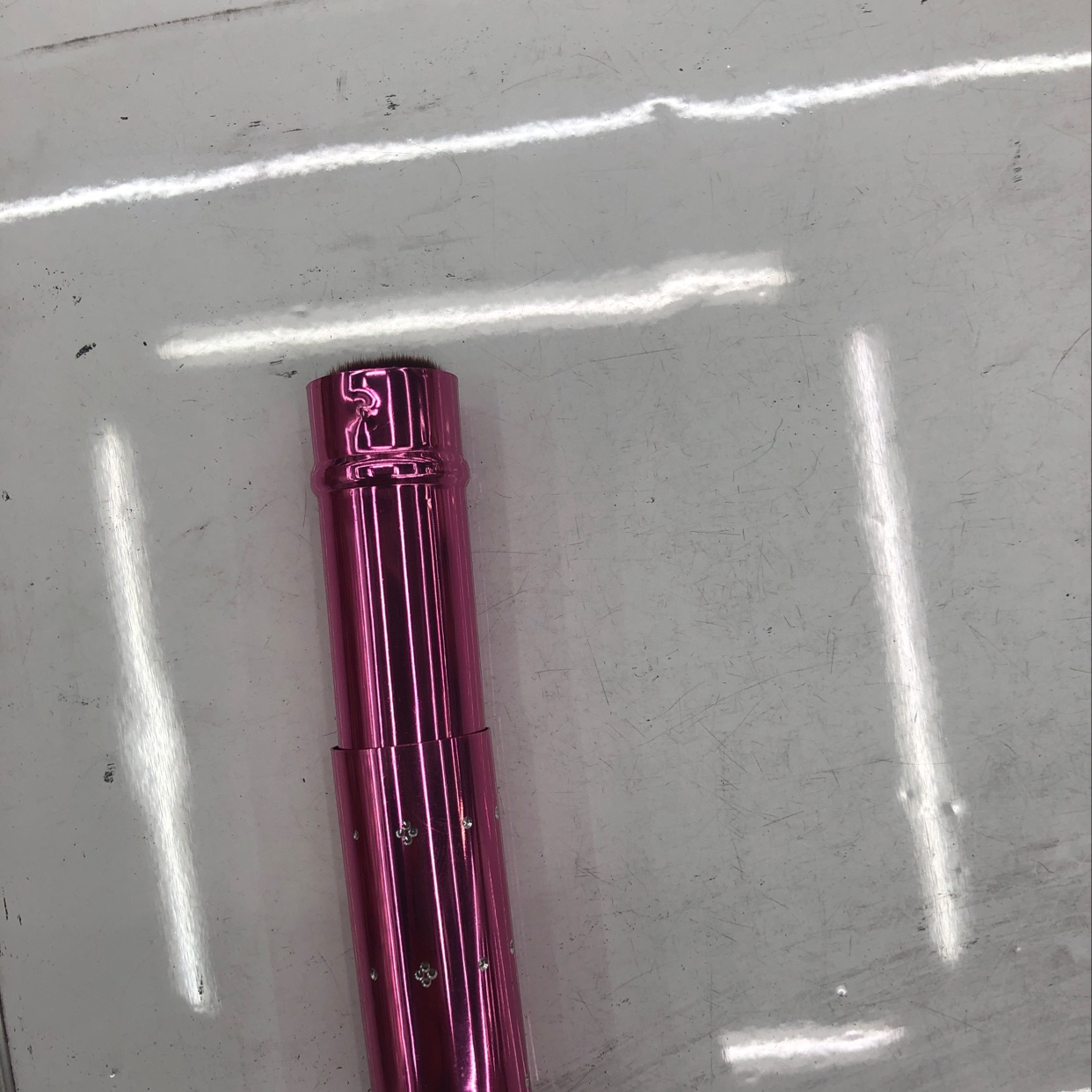 The paint can be extended and retracted, which is convenient Specification image