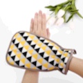 Bath Towel Bath Gloves Bath Artifact Color Triangle Bath Towel Application Scenario