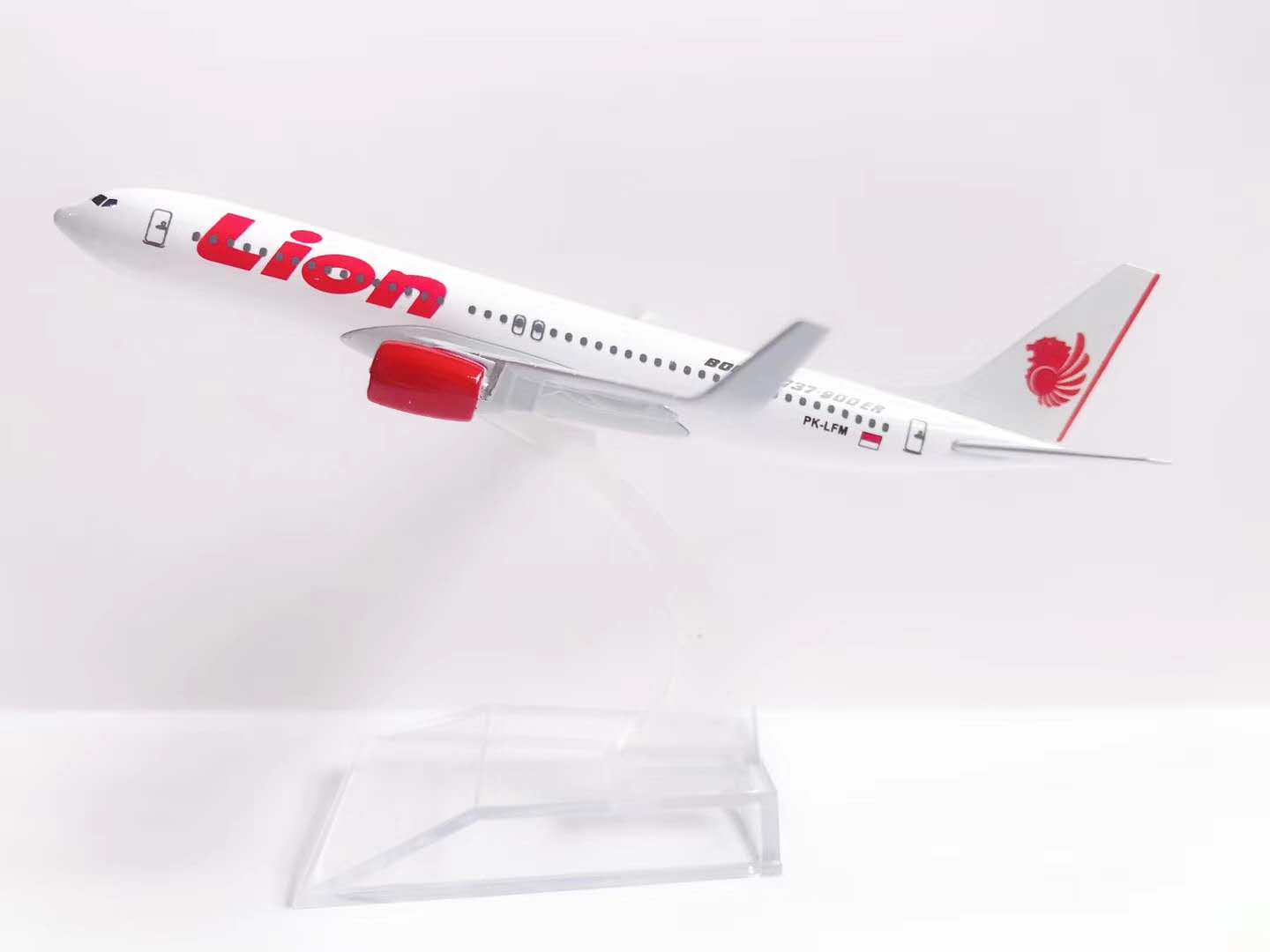 Model aircraft (16CM Indonesian Lion Air B737-800) metal aircraft alloy model aircraft