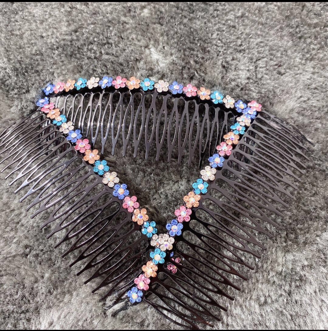 22 Teeth Iron Teeth Plum Positioning Color Fashion Trend Net Red Butterfly Liang 042 Item Picture