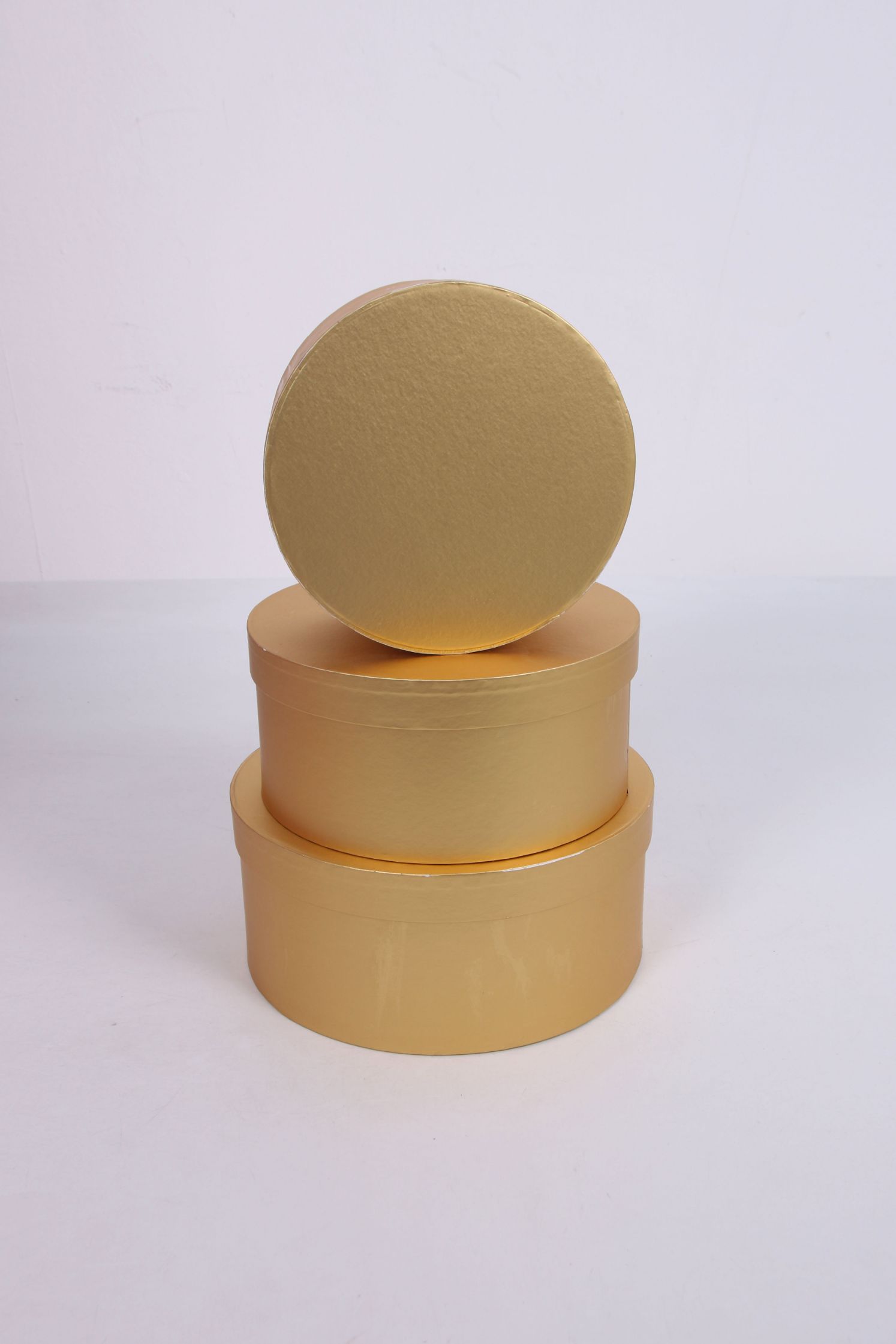 Large round three-piece flower box Valentine's Day gift box detail image 1