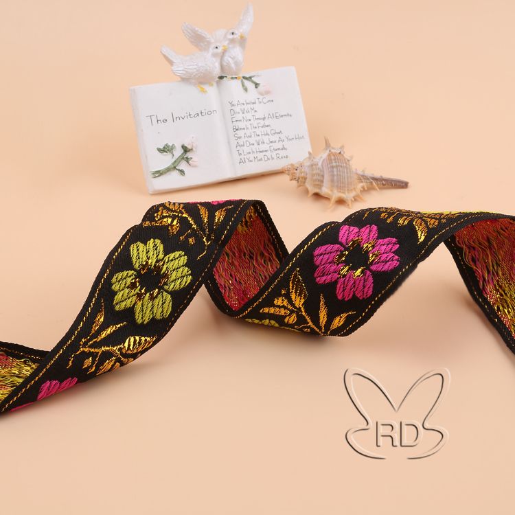Manufacturers Direct Custom 4 Cm National Antique Lace Computer Jacquard Ribbon Performance Clothing Accessories Wholesale Application Scenario