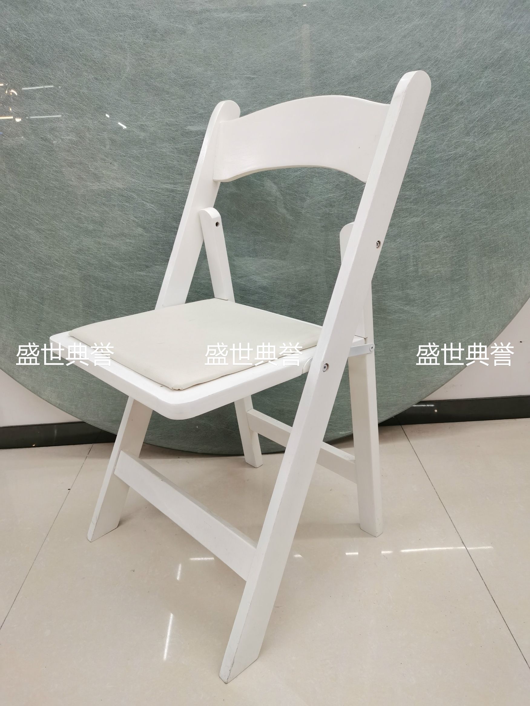 杭州外贸出口户外折叠椅 户外婚礼实木折叠椅子 宴会聚会白色椅子详情图3