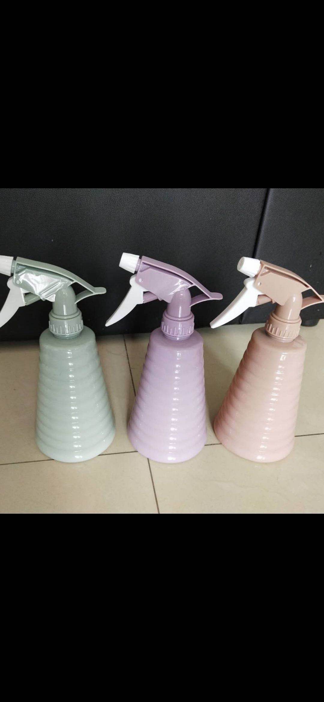Foreign trade watering can series of plastic products watering can Yiwu good series of watering can for suppliers super watering can details Picture