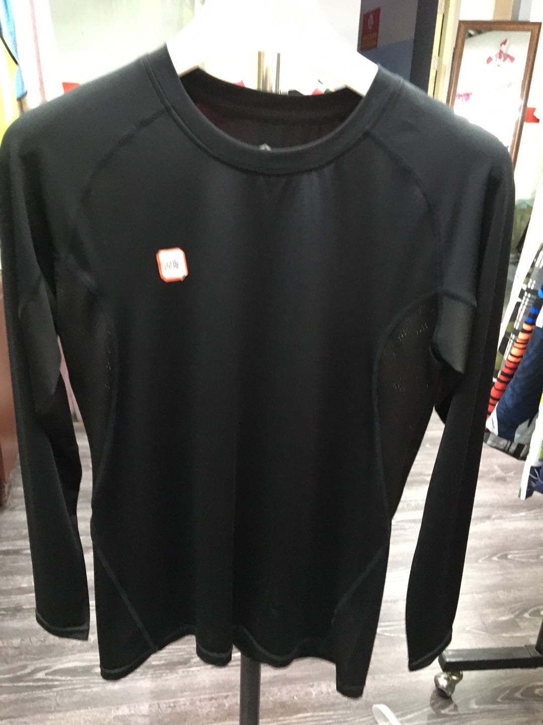 Customized for foreign trade, trendy, fashionable, sporty and pure black details Picture