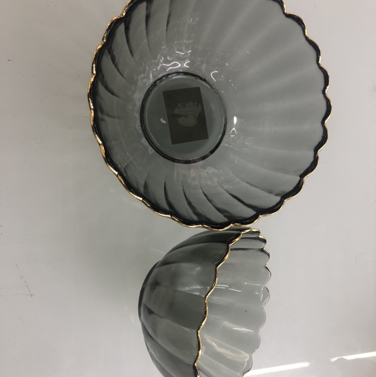 电镀烟灰色果盘