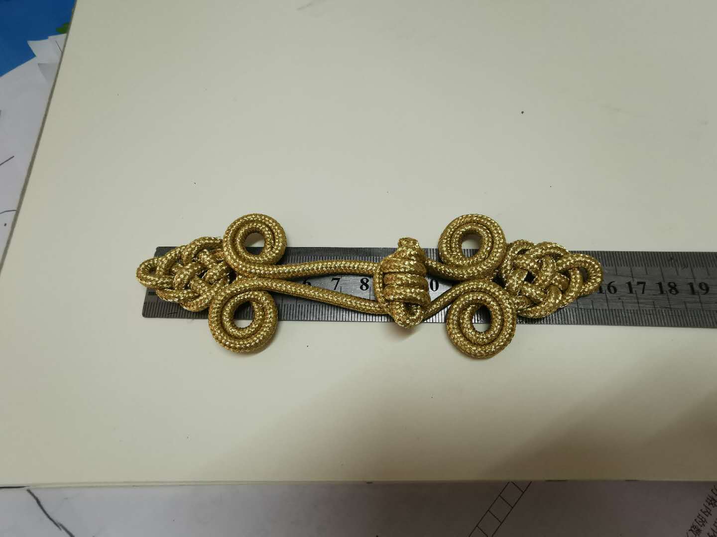 Gold disc buckle Chinese knot buckle thumbnail