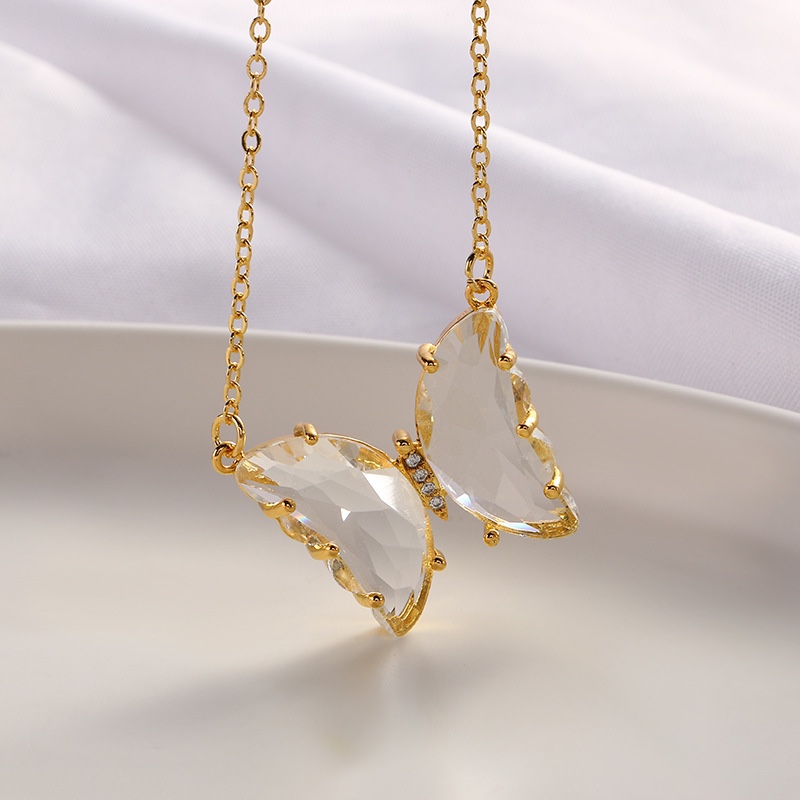 Crystal Butterfly Necklace Nv