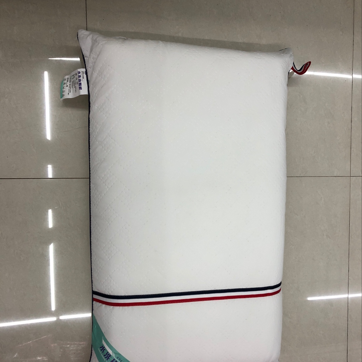 Hot Melt Wash Pillow