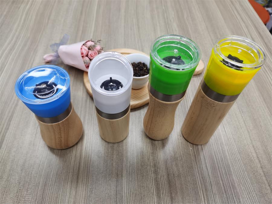 Hot-selling wood multi-style salt and pepper 2-in-one grinder