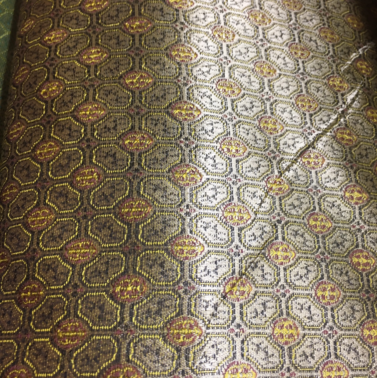 Brocade 47 thumbnail