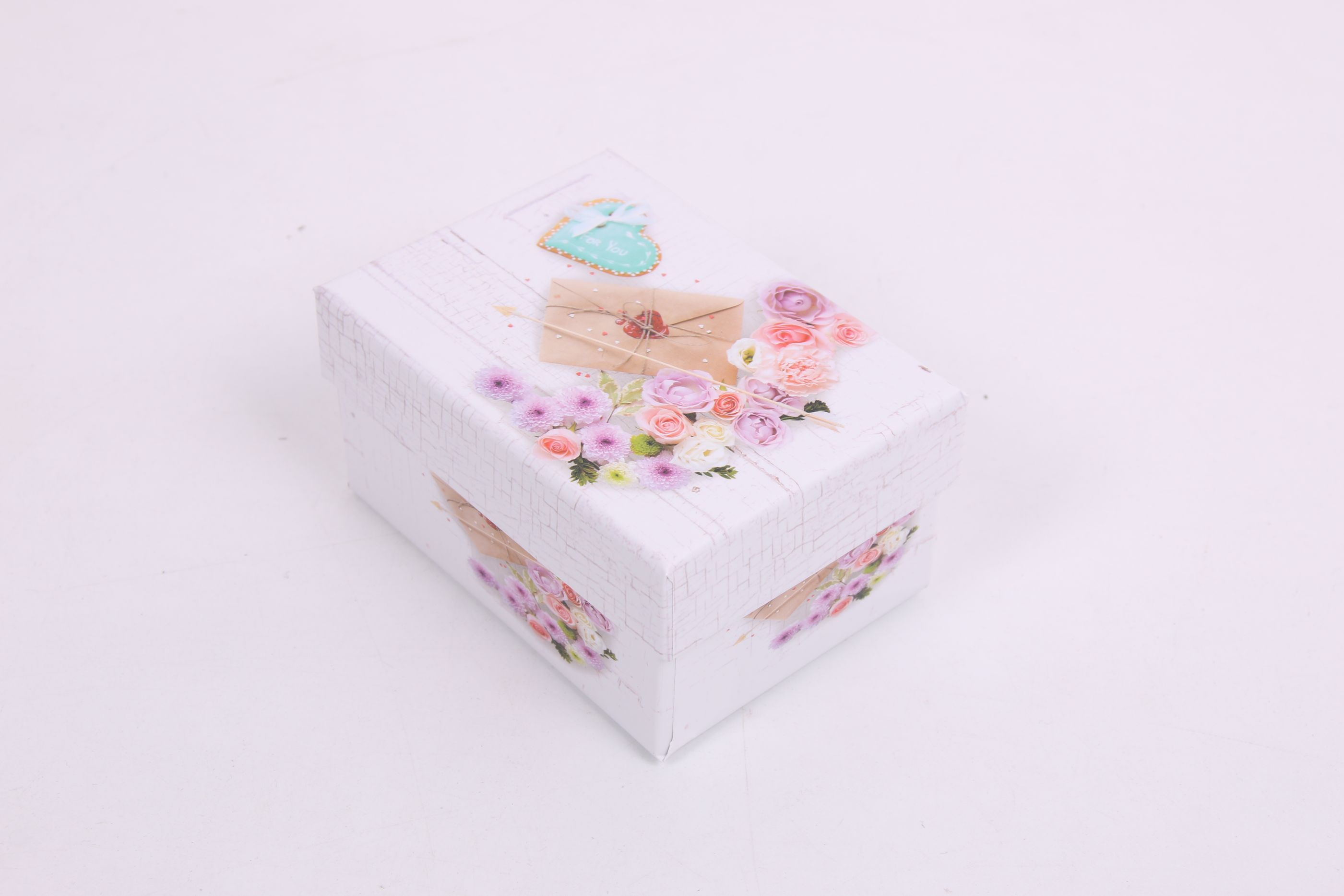 A single rectangular gift box, jewelry box, jewelry box and present box detail image 7