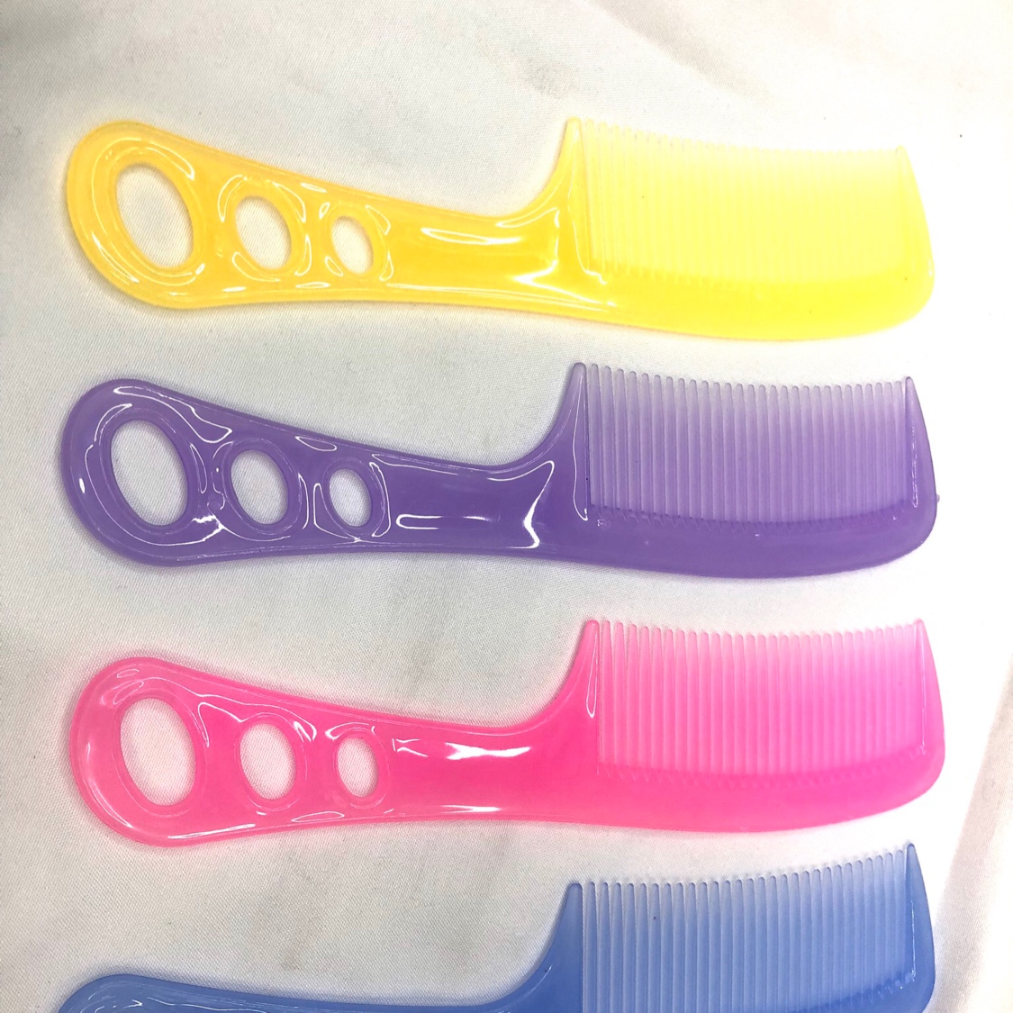 明833 4色果冻色彩色塑料梳子 外贸热销色梳子地摊热卖