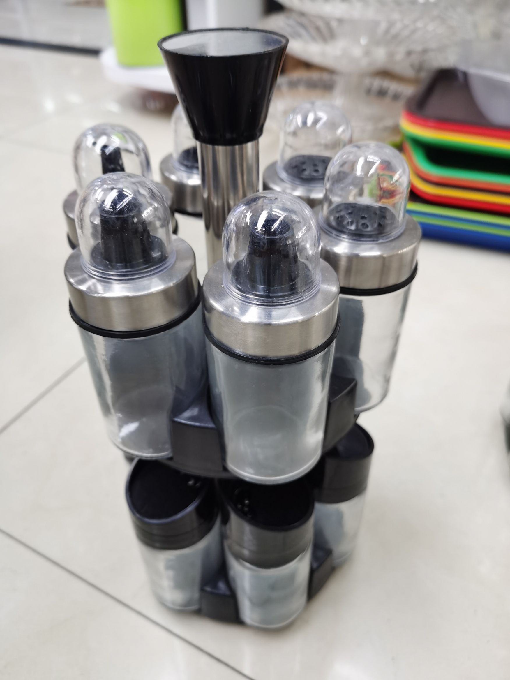 Glass 8-head and 16-head seasoning bottle and oil bottle set Application Scenario
