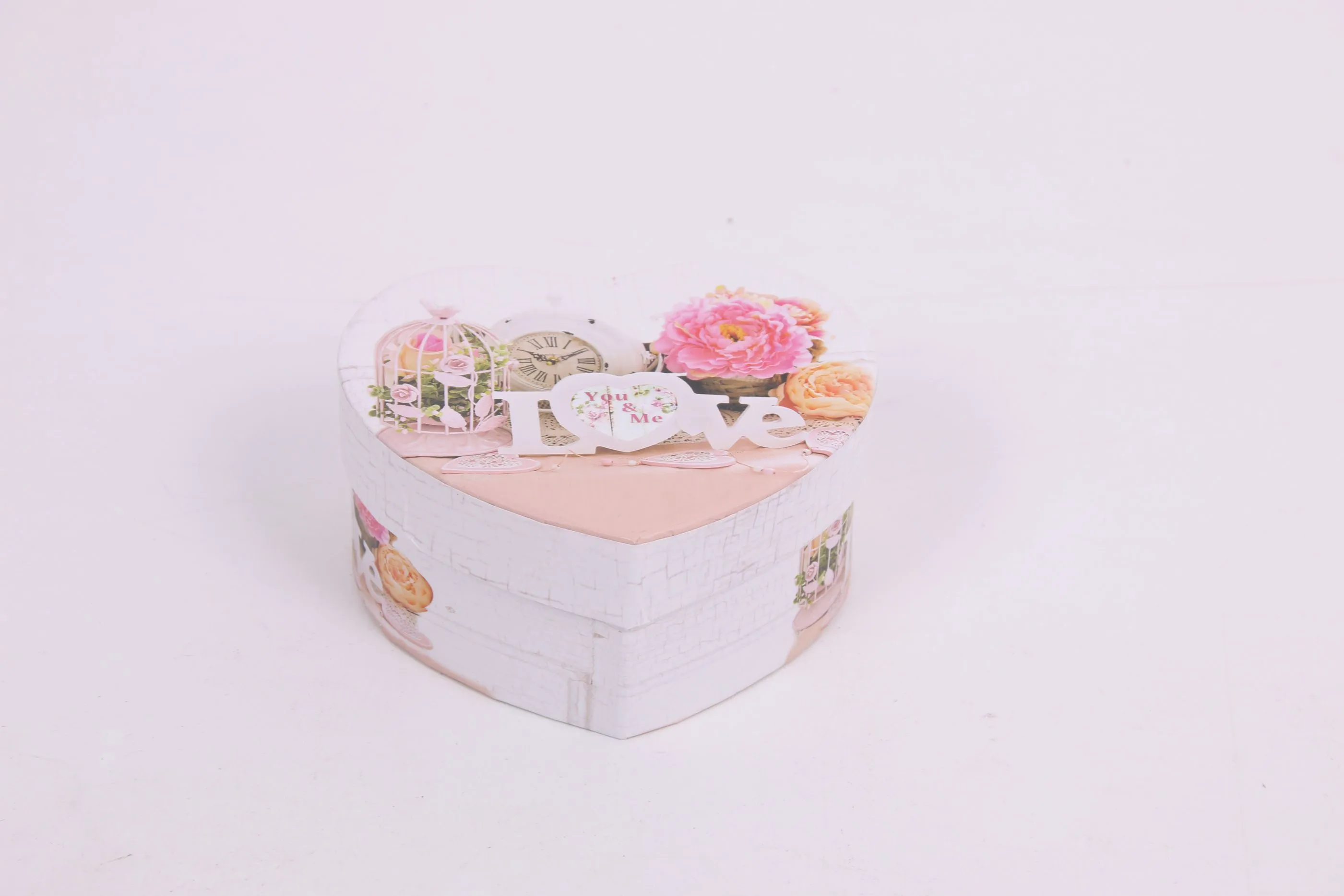 A single heart-shaped gift box, jewelry box, present box and wedding candy box detail image 6