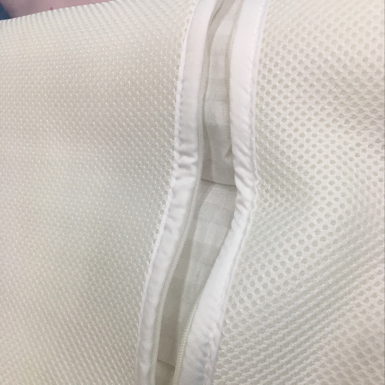 新款儿童枕头细节图