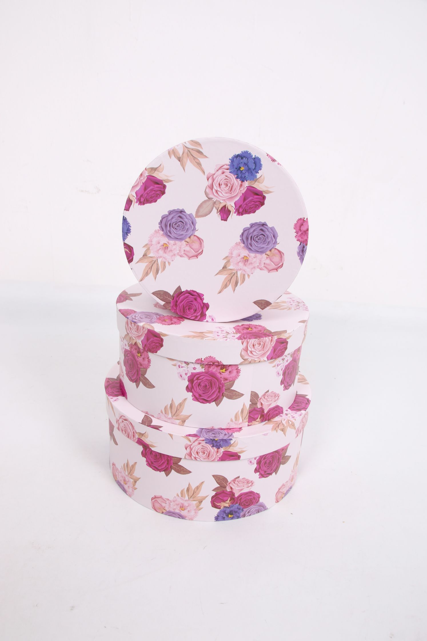 Large round three-piece flower box Valentine's Day gift box detail image 4