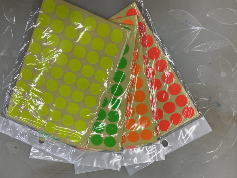 Fluorescent sticker thumbnail