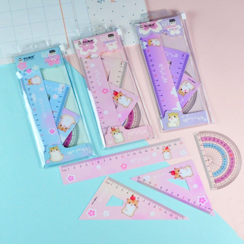 The manufacturer offers wholesale of the new 20CM student plastic PVC ruler set, a color ruler set of four pieces