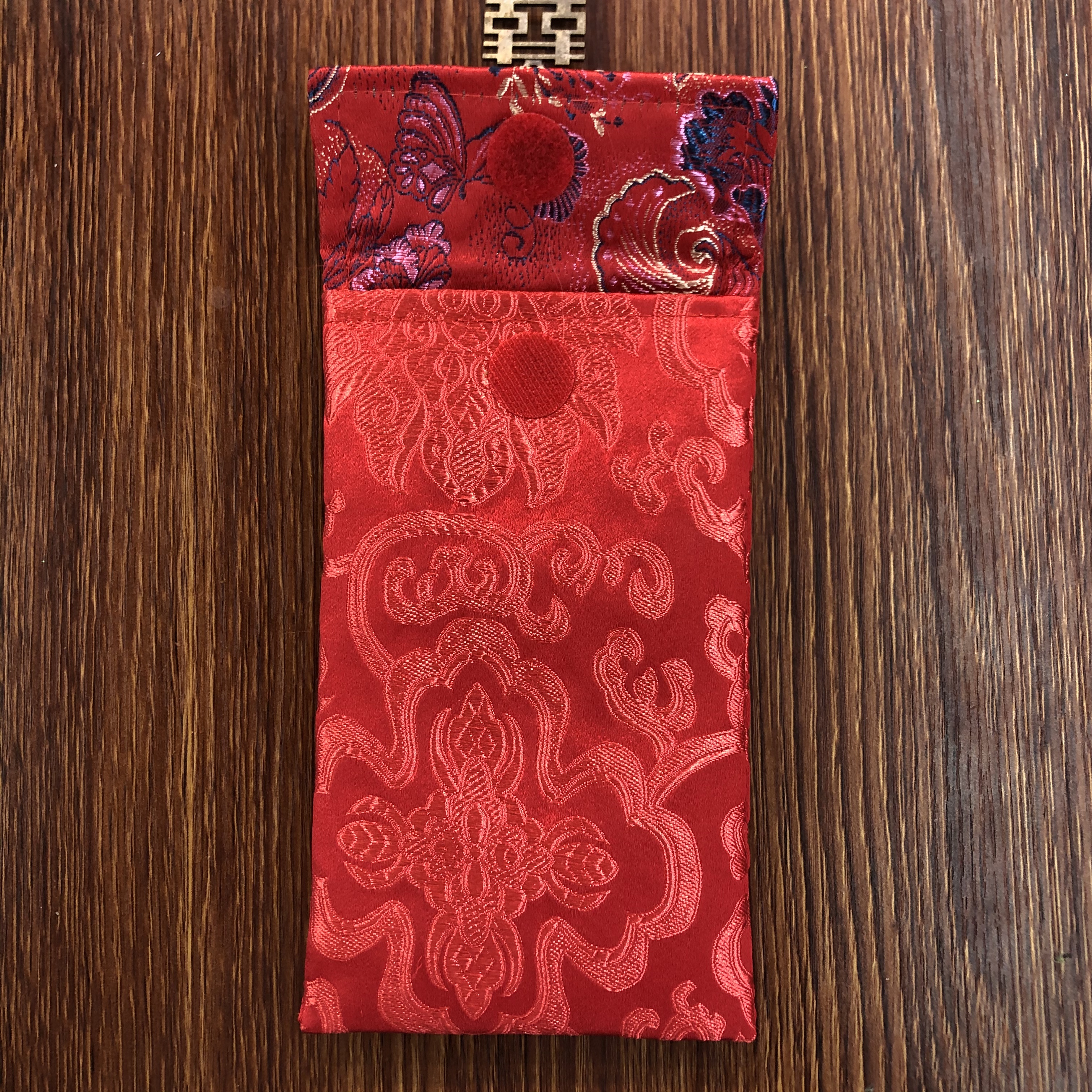 Vertical Fabric Red Envelope 2 (Single category) Application Scenario