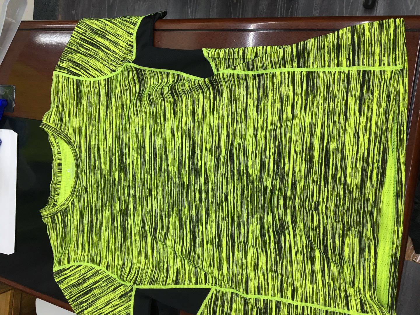 Customized trendy, fashionable and sporty green and black patterns for foreign trade details Picture