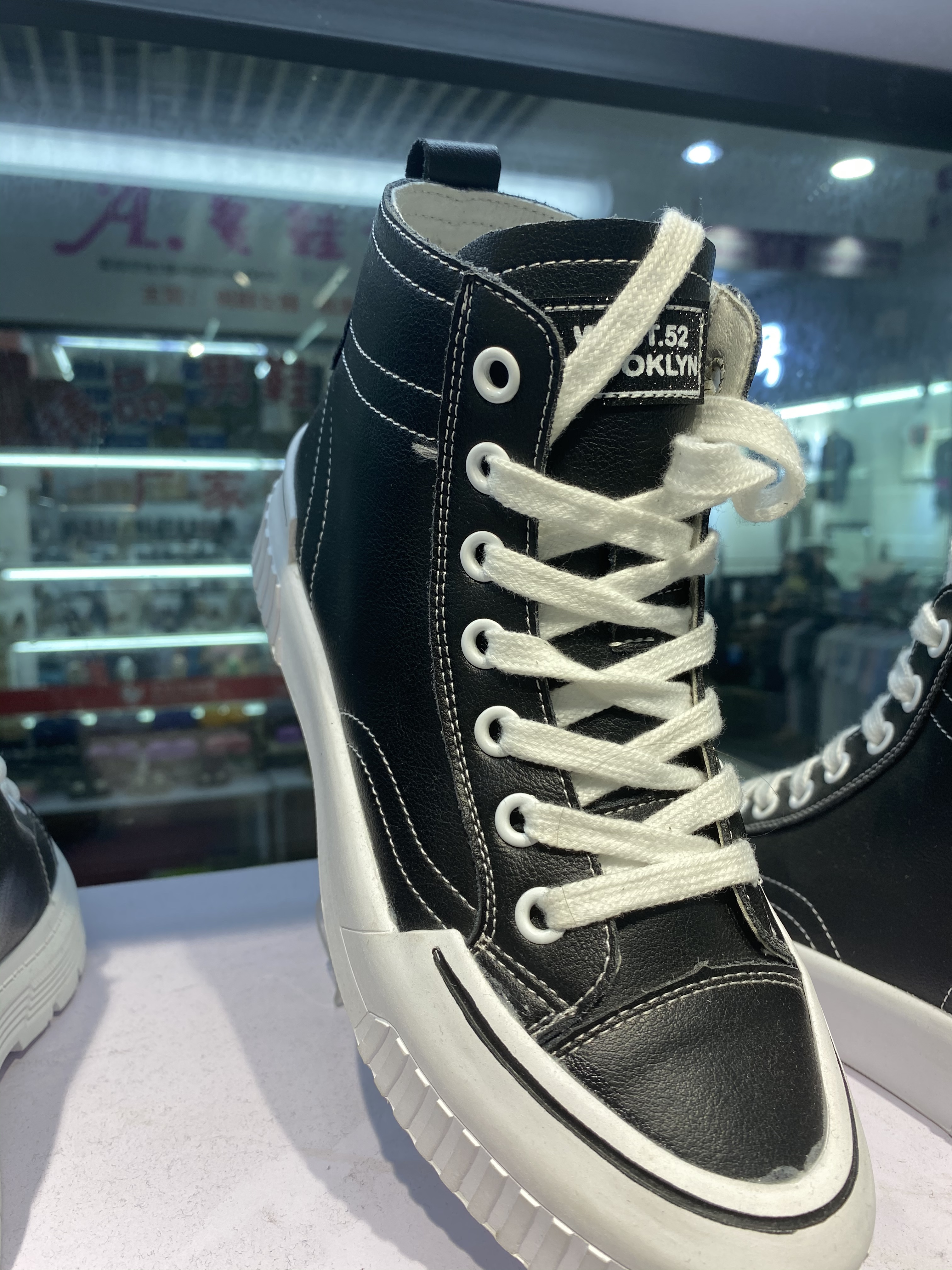 夏季透气休闲运动男士跑步潮鞋百搭板鞋网鞋潮流网面2020新款男鞋4产品图