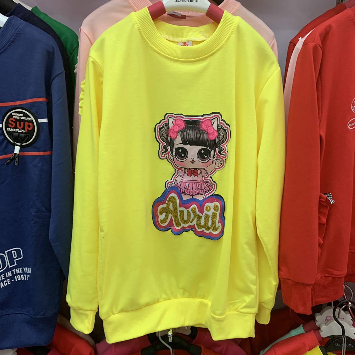Little girl design with long sleeves thumbnail