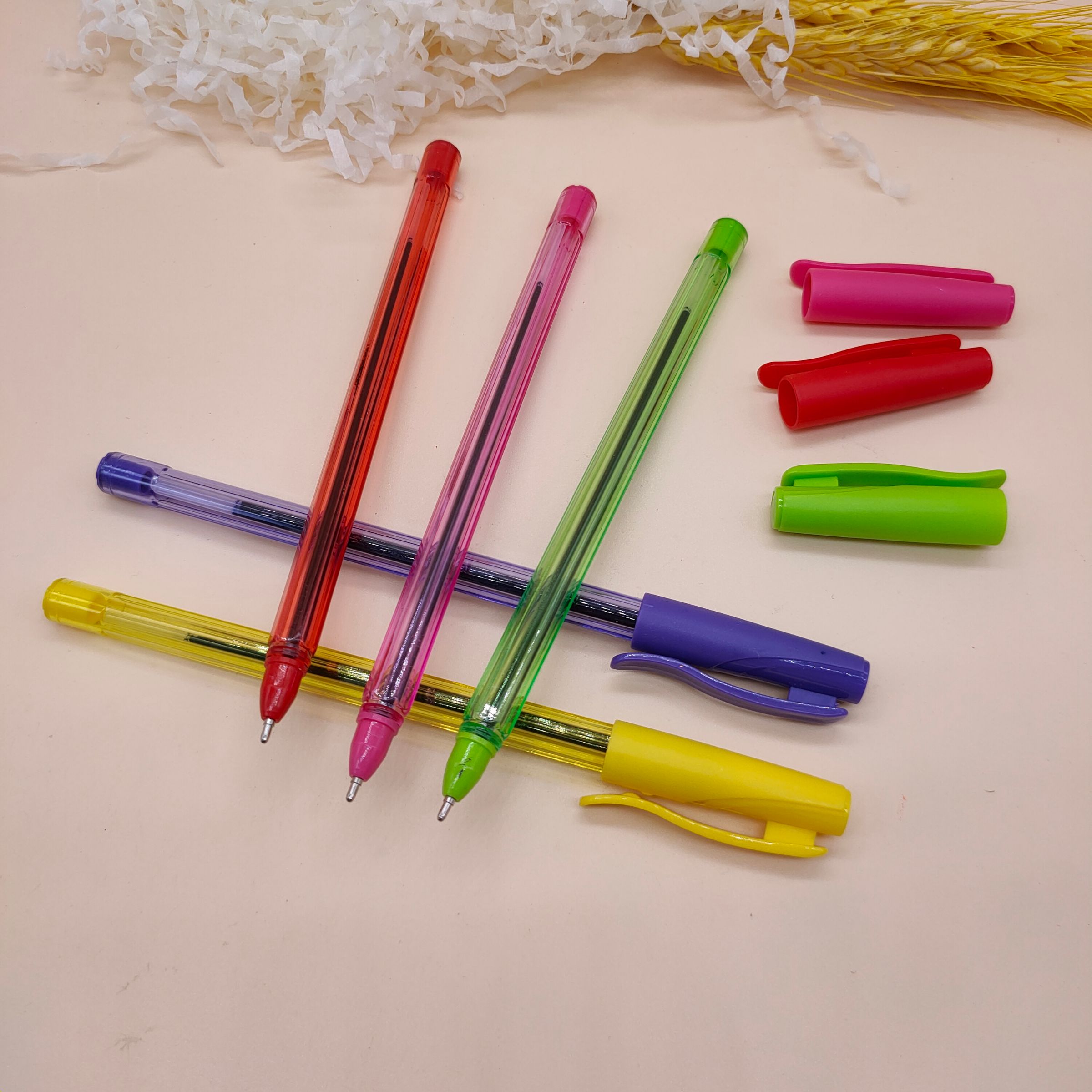 Transparent colored pole ballpoint pen waterproof smooth portable ballpoint pen student exam office ballpoint pen Specification drawing