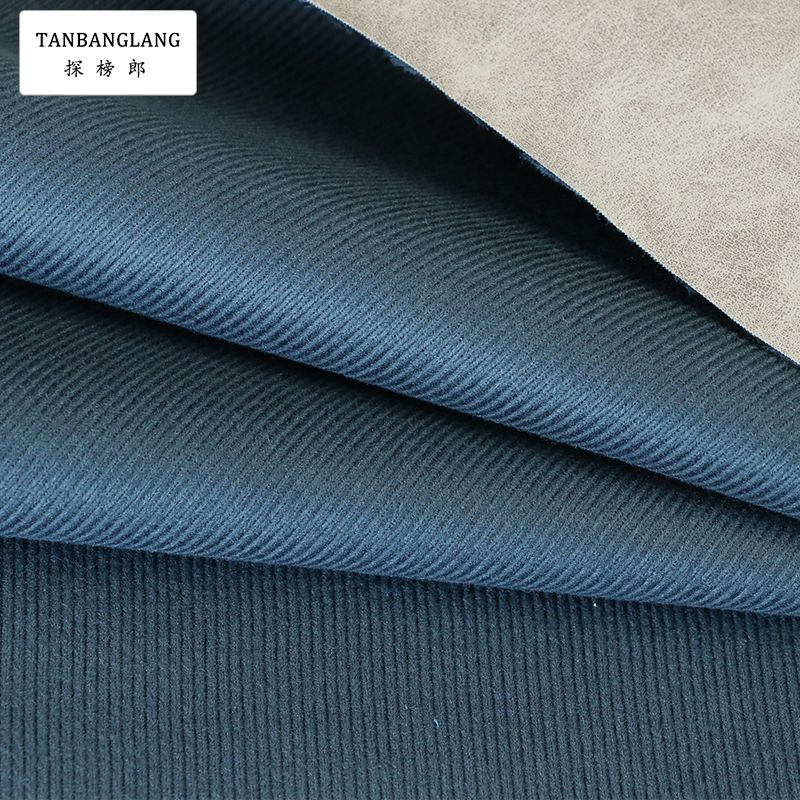 Factory direct sales of artificial leather, matte sheepskin, bag and shoe materials, cosmetic and leather materials, two-color suede matte pu leather Application Scenario