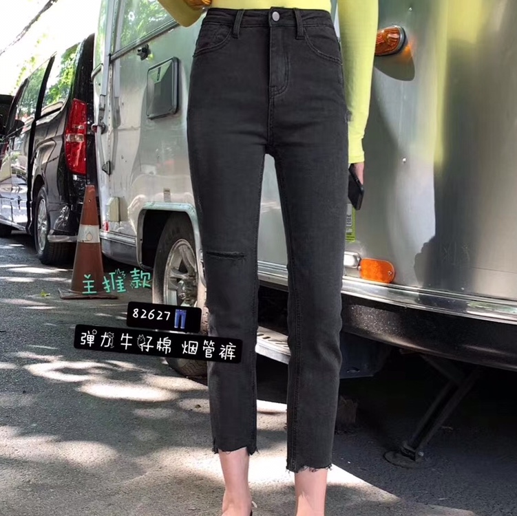 黑色牛仔裤小直筒秋款