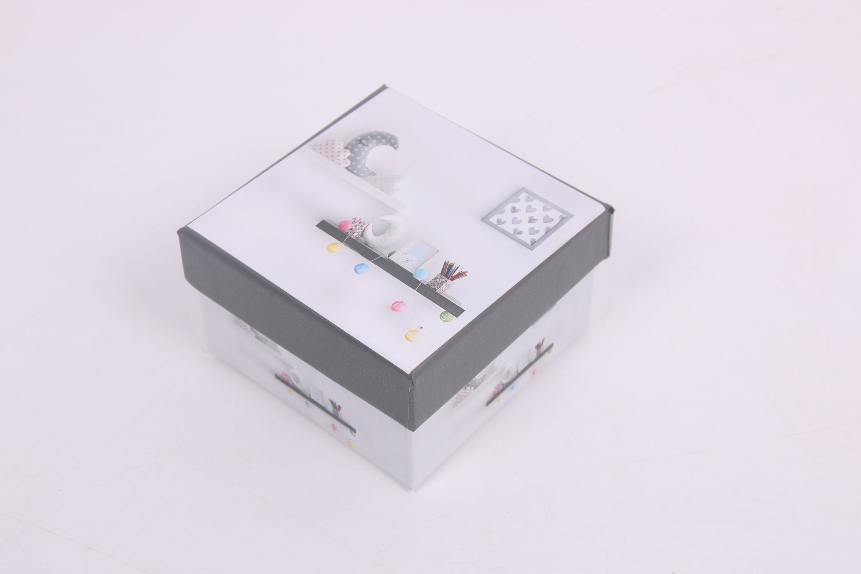 A single square gift box, accessory box, jewelry box, wedding candy box and flower box detail image 4