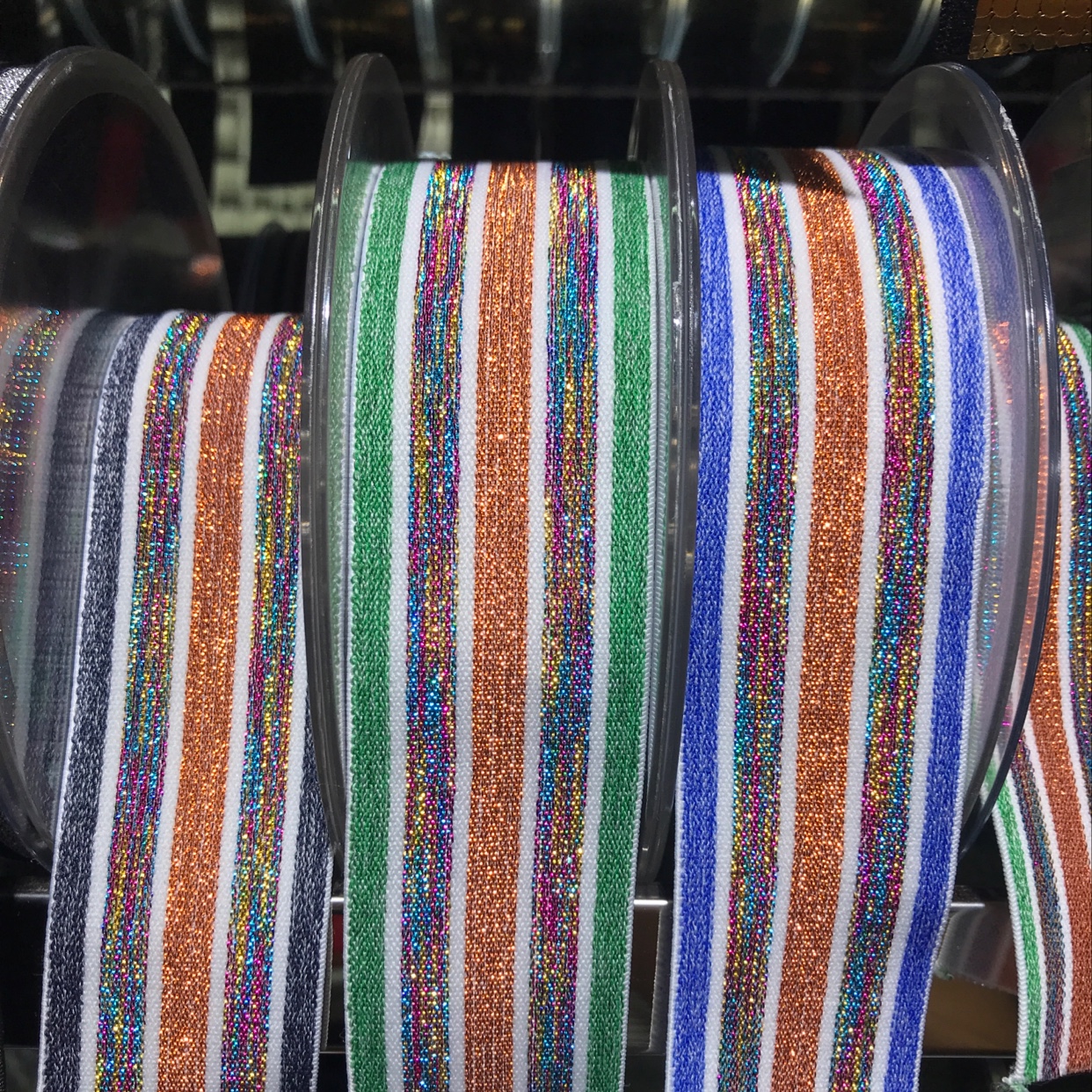 4.0 Self-Created Blended Yarn Filigree