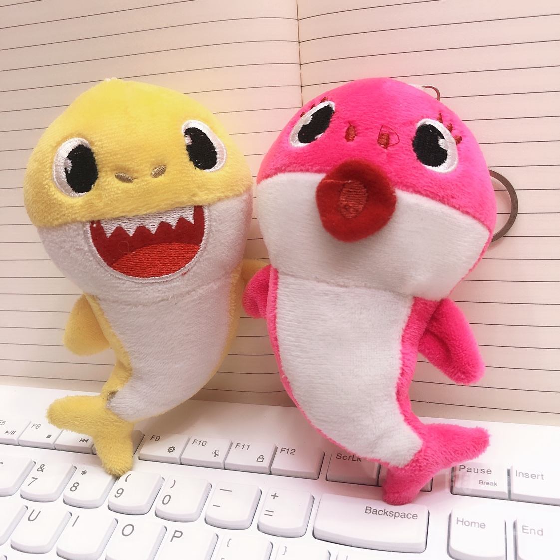 Plush toy plush pendant key chain Shark baby pendant key chain printed Shark doll pendant padded pendant keychain 15cm car pendant