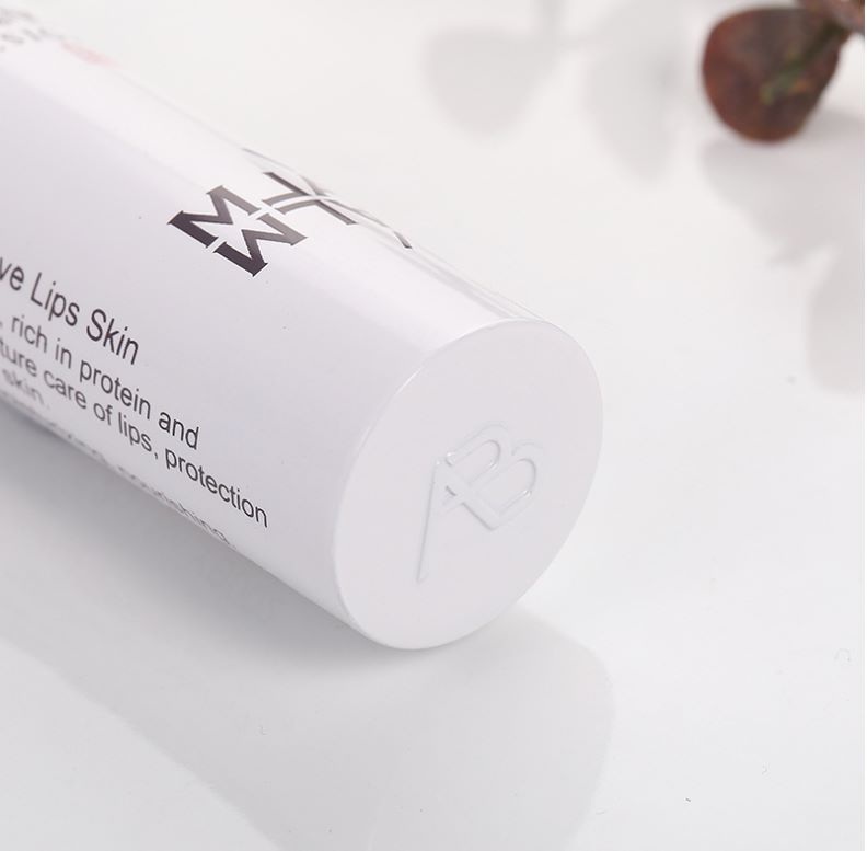 ALOBON Snail Moisturizing Lip Balm. Alobon Lip balm nourishes the lips, making them moist and colorless detail image 5