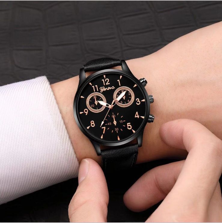 One-piece delivery of Geneva new men's watches. Men's watches are selling well in foreign trade at a low price. Available in stock from the manufacturer