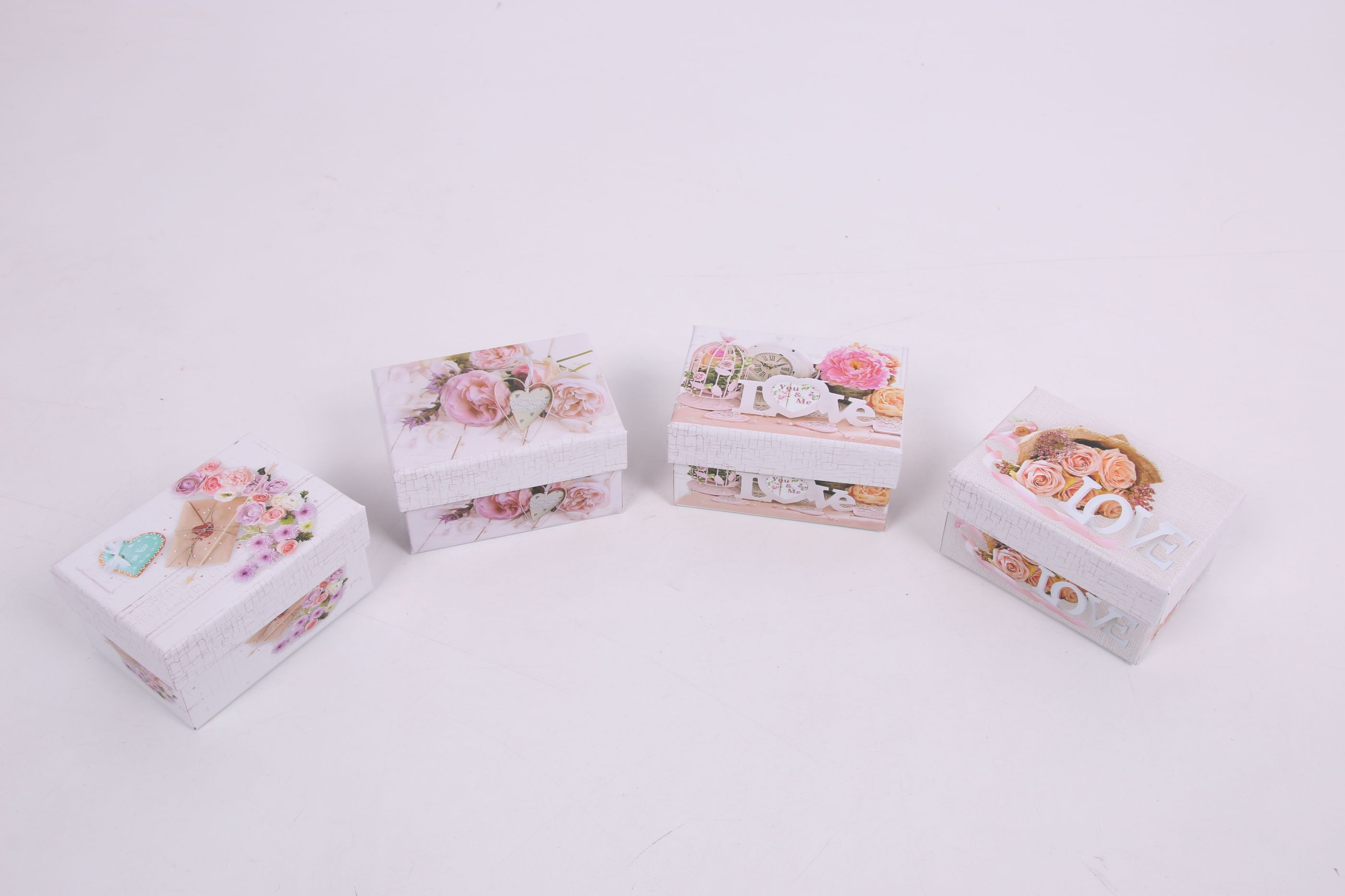 A single rectangular gift box, jewelry box, jewelry box and present box details Picture